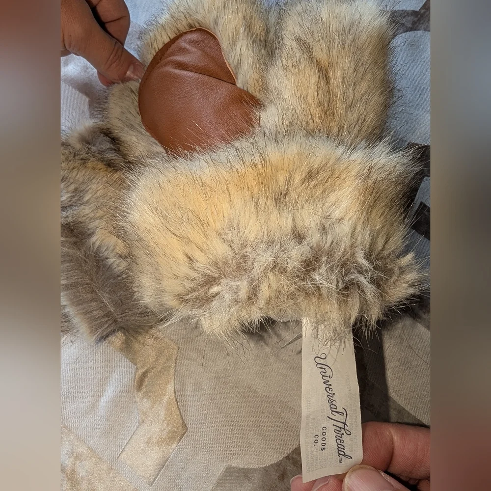 Universal Faux Fur Mittens with Tan and Brown - Picture 3 of 5